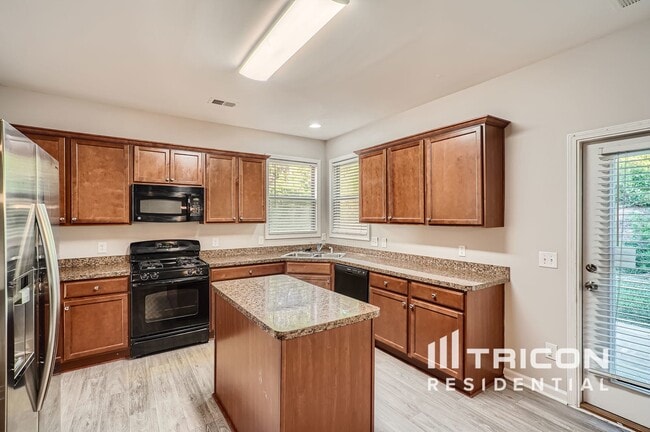 Building Photo - 3952 Margaux Dr