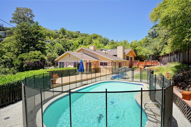 Building Photo - Spacious Greenbrae Home Featuring Expansiv...