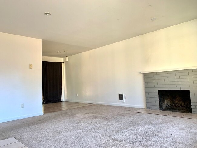 Building Photo - Great Home For Rent