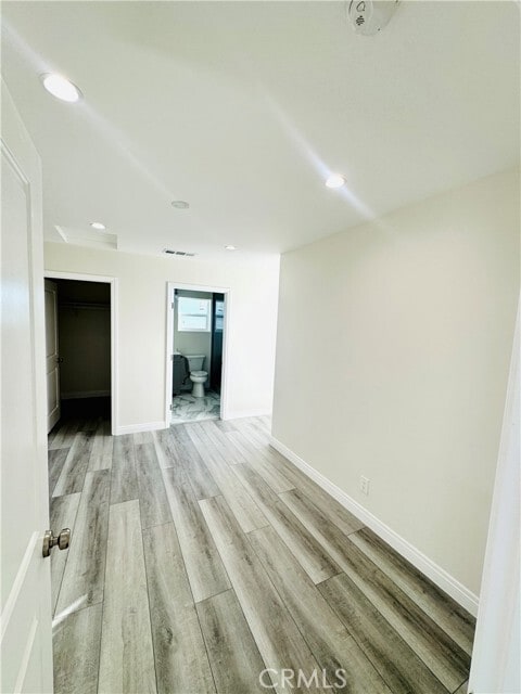 Building Photo - 9318 Encino Ave