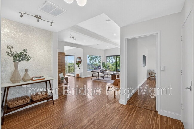 Building Photo - 3937 Orangewood Dr