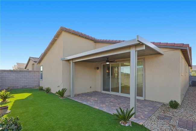 Building Photo - 9958 Valley St