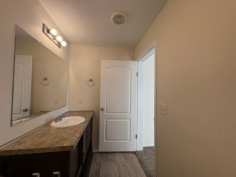 Building Photo - 11803 Stoneridge Ct