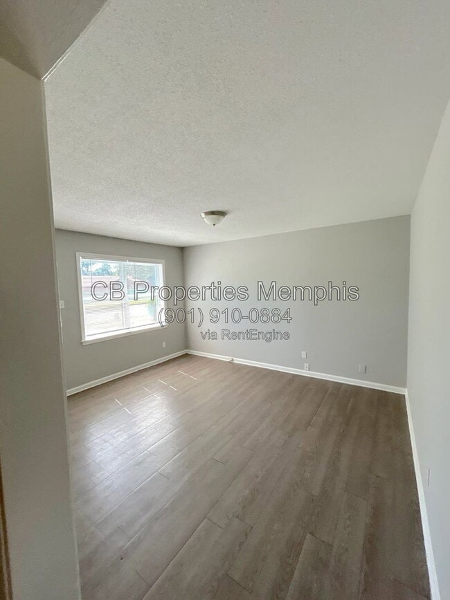 Building Photo - 4811 Bradford Dr