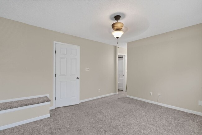 Building Photo - 119 Kingsbridge Ln