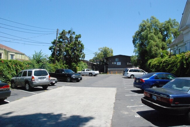 Building Photo - 2554 E 16th Street