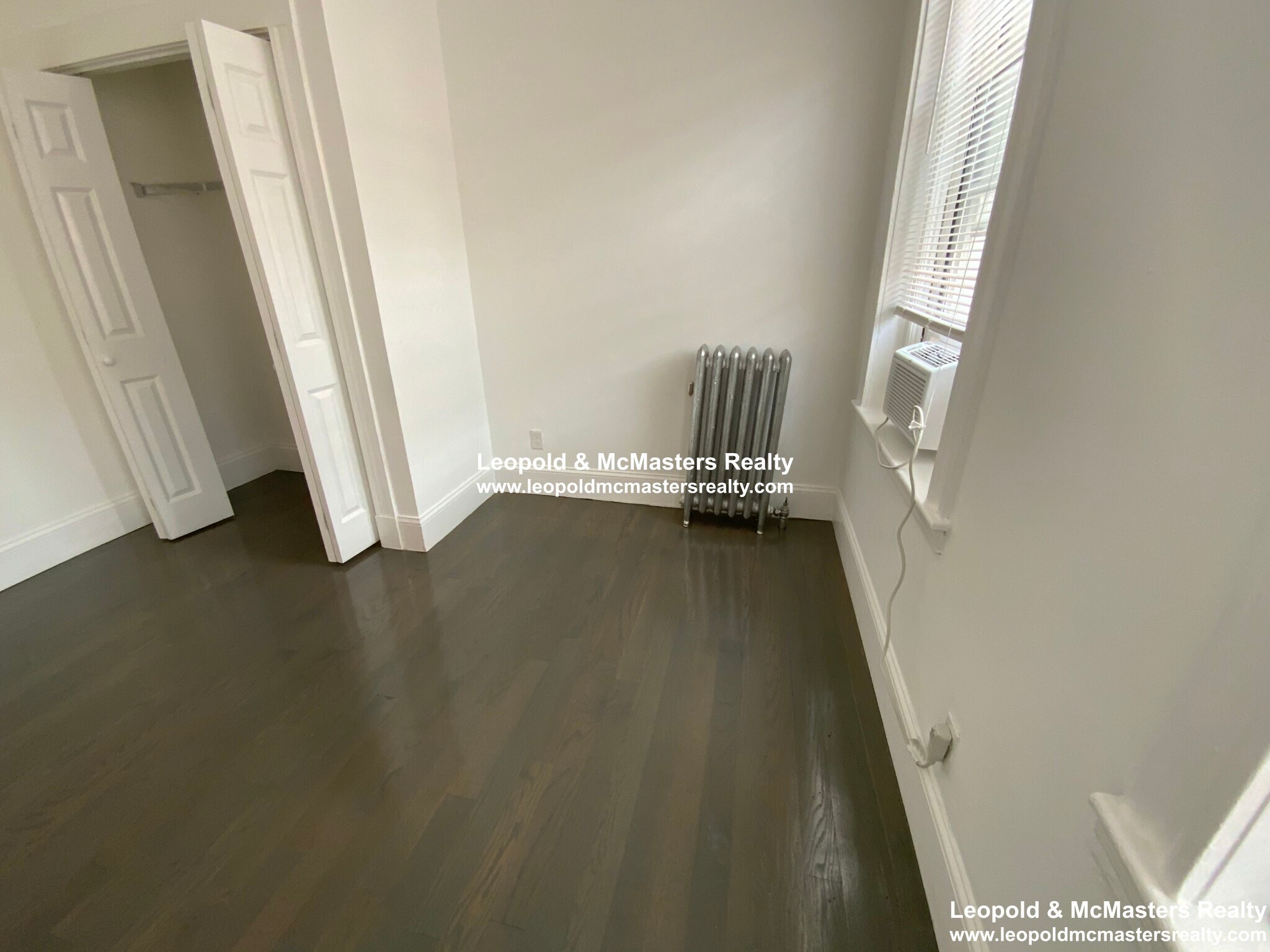 Building Photo - 50 Queensberry St