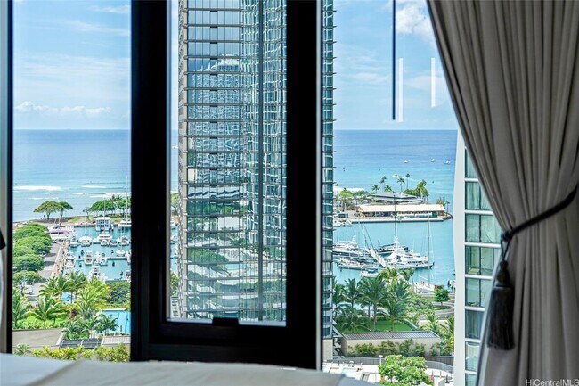 Building Photo - Luxury 2-Bedroom Rental at A‘ali‘i – Ocean Views & High-End Comfort
