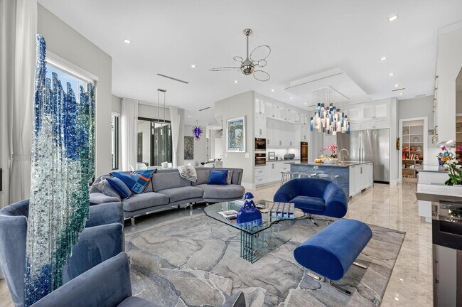 Building Photo - 785 NE 70th St