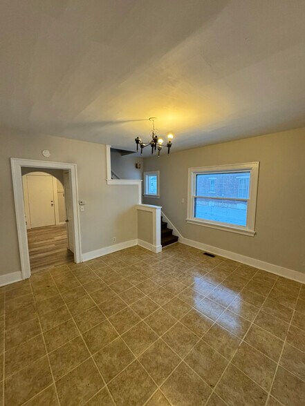 Building Photo - 517 Huffman Ave