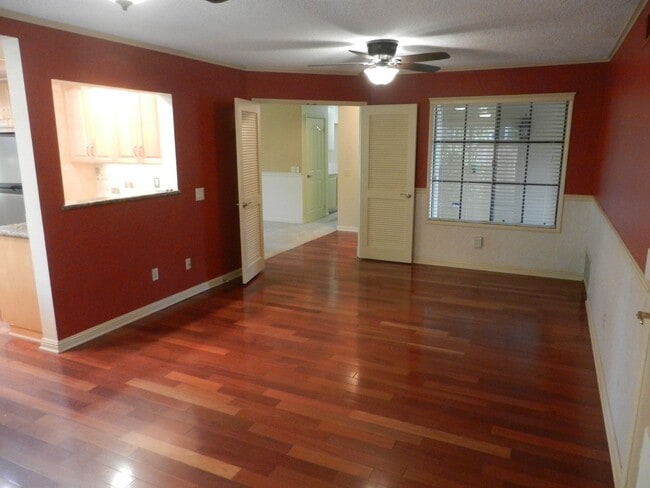 Building Photo - 4473 Augusta Dr