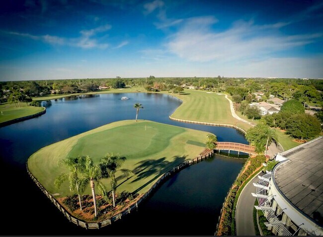 Building Photo - 13760 Sand Crane Dr