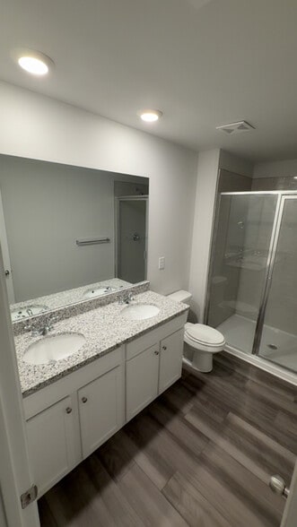 Building Photo - 100 Brexley Dr