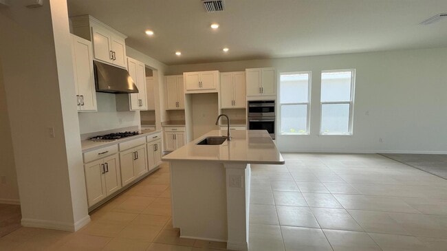 Building Photo - 584 Ranch Oak Cir