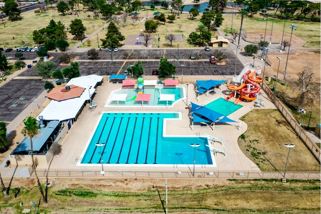 Building Photo - 4711