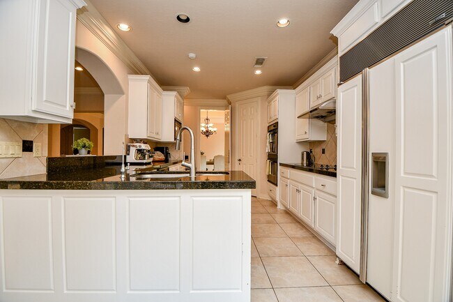 Building Photo - 14206 Jade Cove Dr