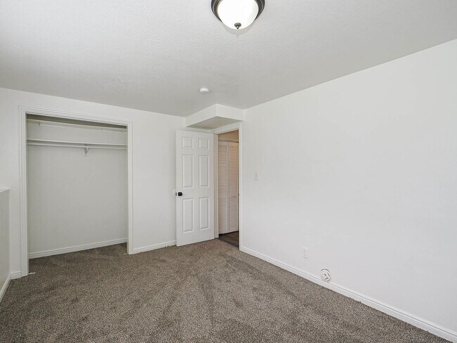 Building Photo - RES_CLOWARD_521