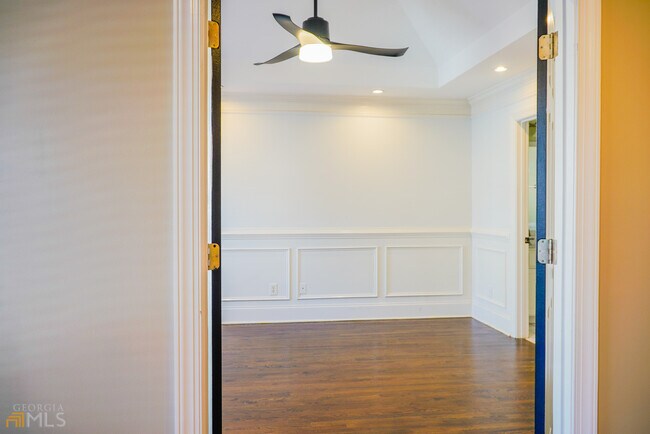 Building Photo - 1127 Ashton Bluff Dr NE