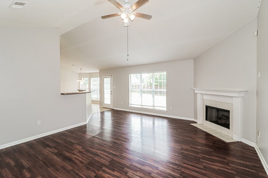 Building Photo - 2708 Baird Dr
