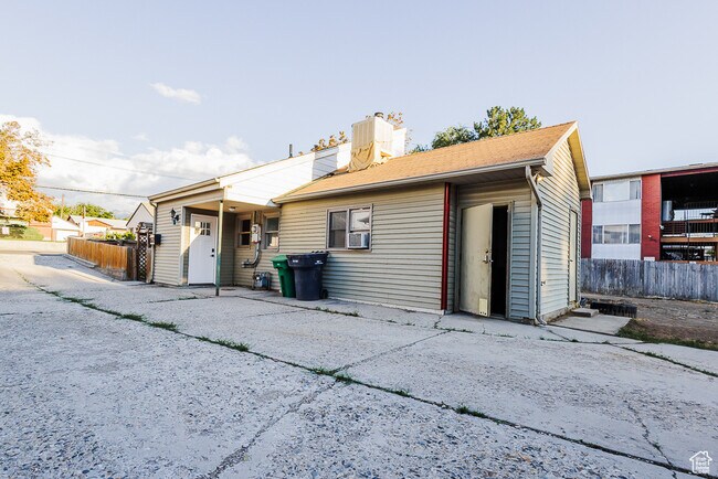 Building Photo - 8544 S 300 E