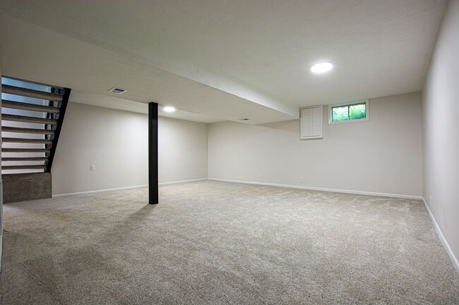 Building Photo - 722 S 153rd Cir