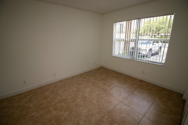 Building Photo - 7610 Westwood Dr