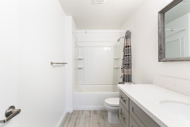 Building Photo - 2452 S Centinela Ave