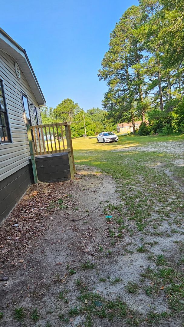 Building Photo - mobile home conveniently located
