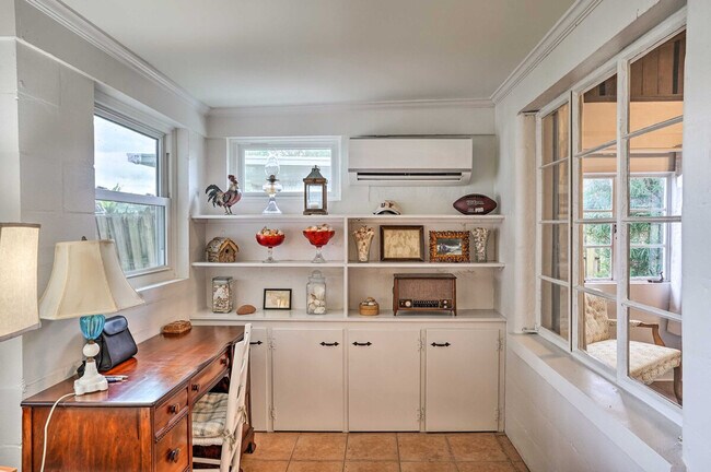 Building Photo - 1630 17th St NW