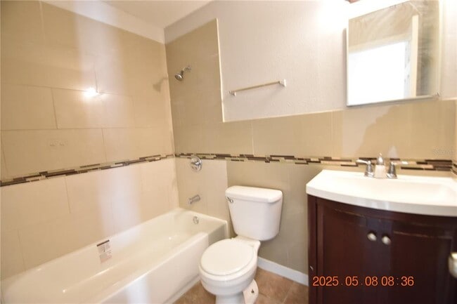 Building Photo - 2205 Irene St