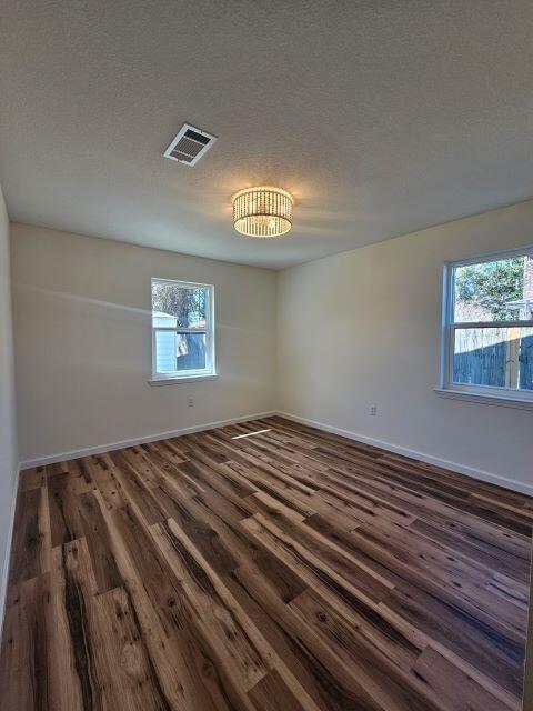 Building Photo - 600 Burgundy Ln