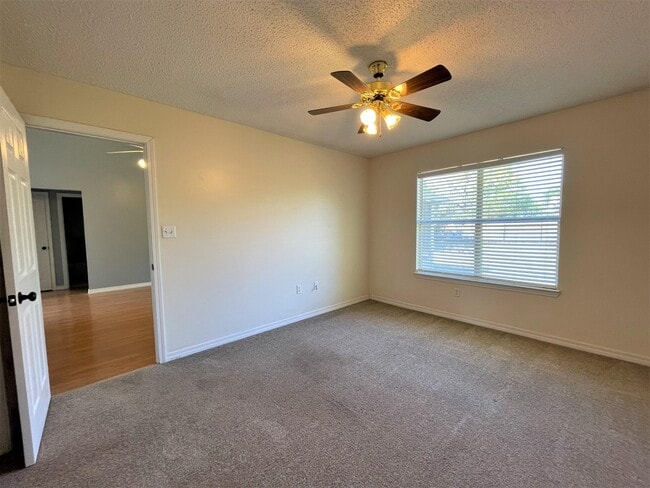 Building Photo - 4724 Connor Dr