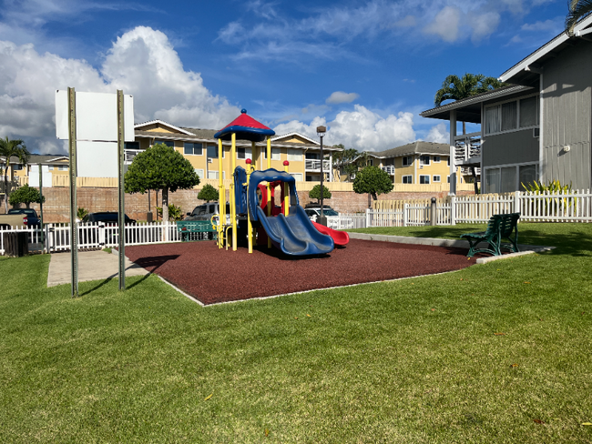 Building Photo - 94-528-528 Kupuohi St