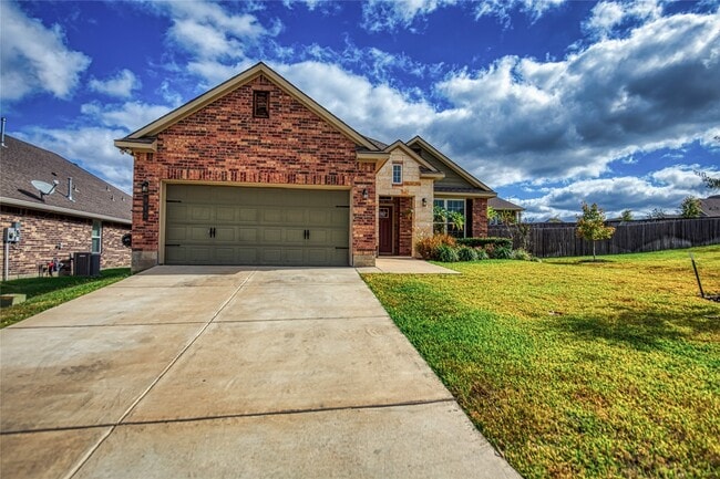 Primary Photo - 912 Farm Path