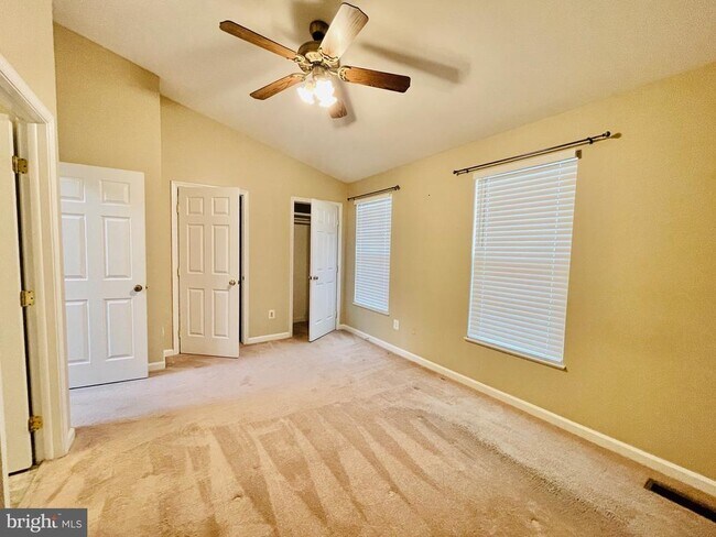 Building Photo - 9703 Sassafras Ct