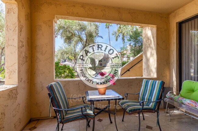 Building Photo - 9708 E Vía Linda