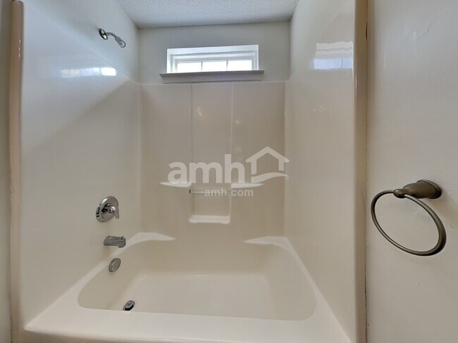 Building Photo - 155 Mott Rd