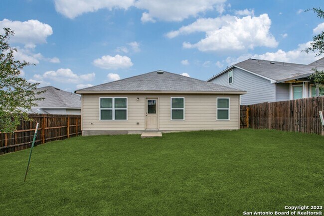 Building Photo - 3 Bed 2 Bath Texas Research Park Subdivision