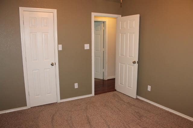 Building Photo - 4829 Bull Run Dr