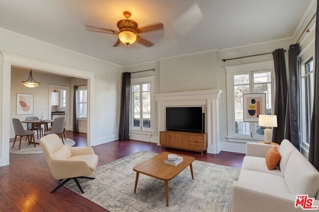 Building Photo - 1777 N Gower St