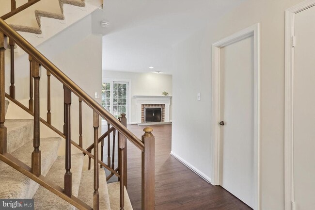 Building Photo - 7561 Heatherton Ln