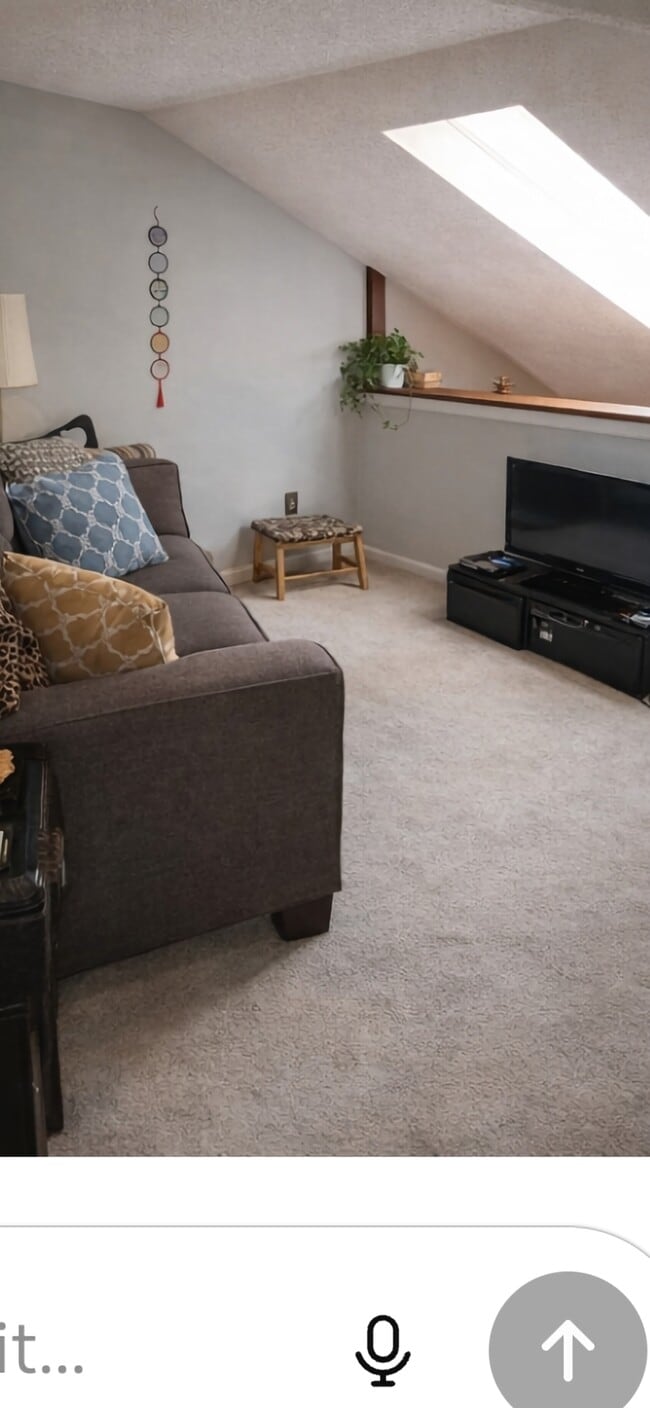 Building Photo - 1637 Carriage House Terrace