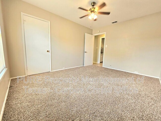 Building Photo - 4833 Mokry Dr