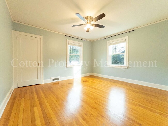 Building Photo - 309 N 23rd St