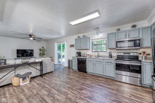 Building Photo - 7703 Janel Ct