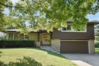 Building Photo - 8601 N Manor Ln