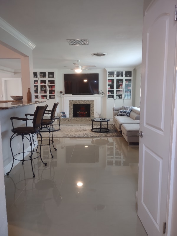 Building Photo - 2754 Renatta Dr