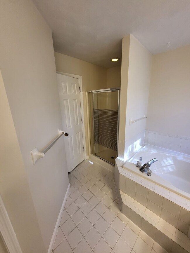 Building Photo - SAWYERS MILL