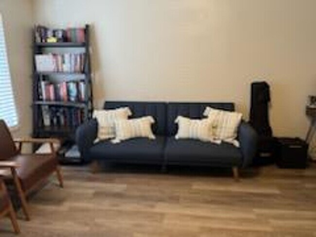 Building Photo - 1B/1B Pet Friendly Apartment South of BYU