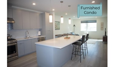 Building Photo - 3578 Rambla Pl